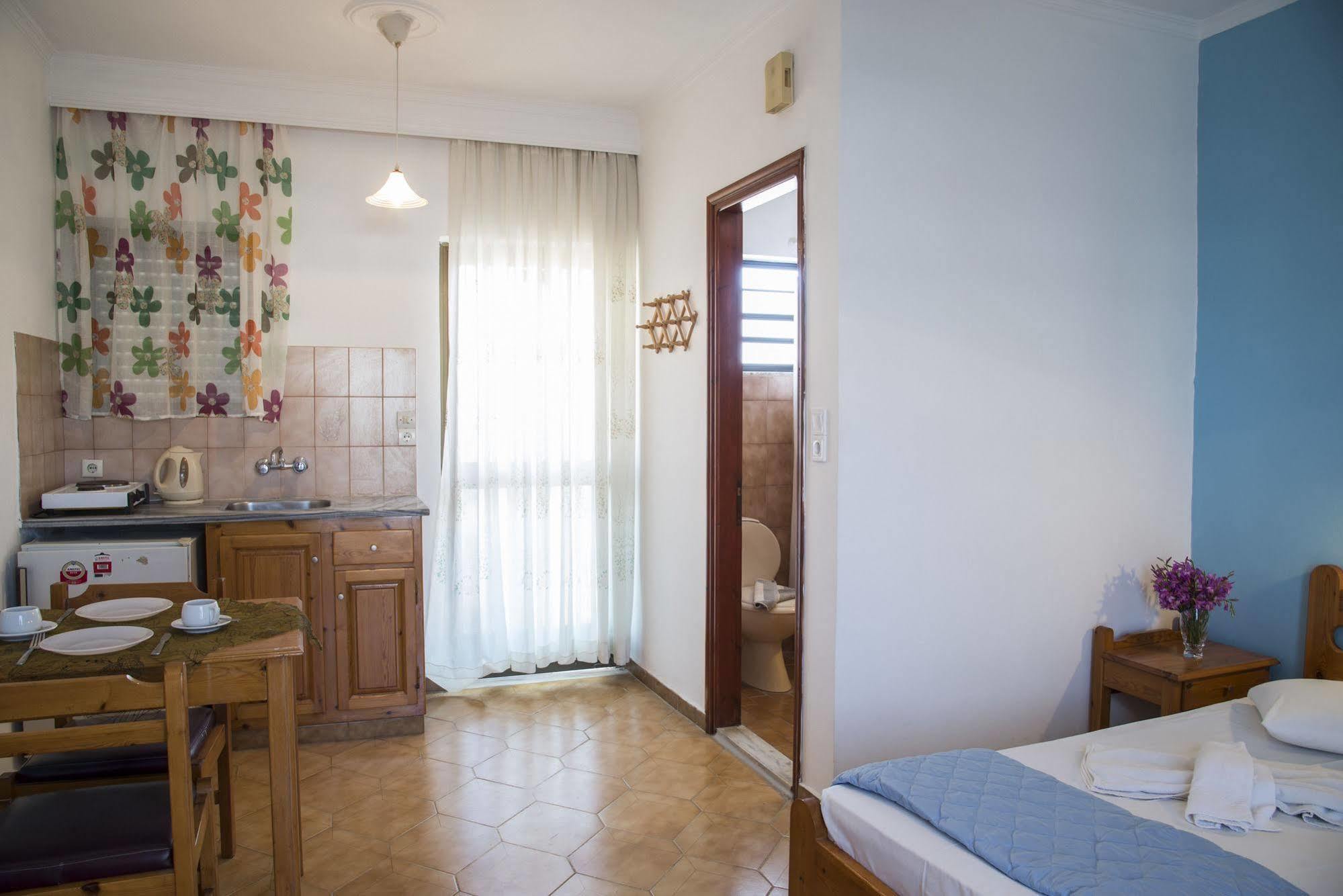 Yiannis Yard Studios & Apartments Κως Πόλη Εξωτερικό φωτογραφία